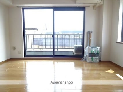 グランメール勝田[2LDK/70.28m2]のリビング・居間
