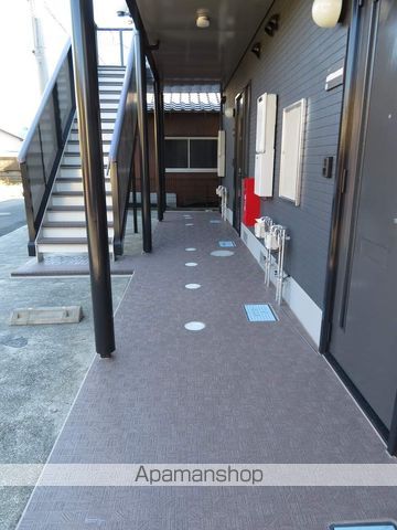 ディアコート岩本ABの玄関写真