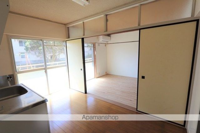 ビレッジハウス栗面1号棟の内装写真