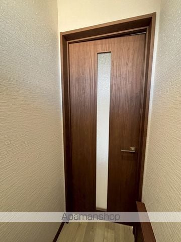 見本林ハイツB棟の内装写真