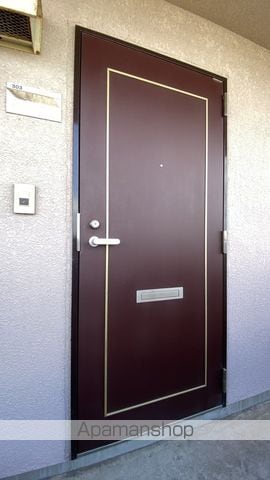 ワタナベマンションの外観写真
