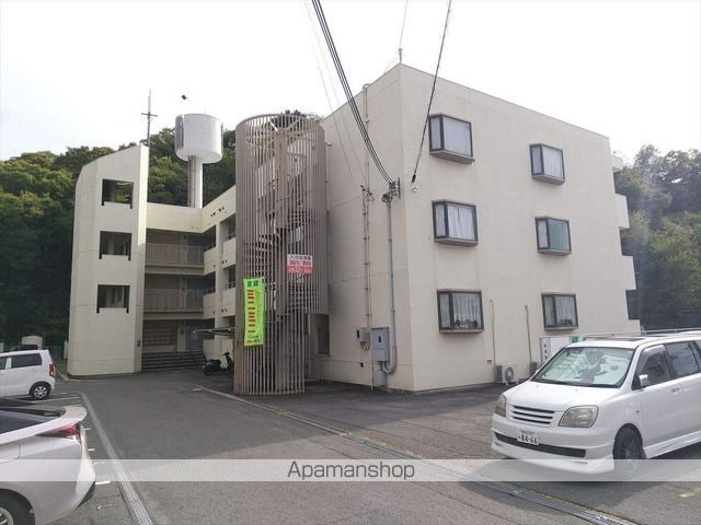 秋葉山マンション[2LDK/47m2]の外観2