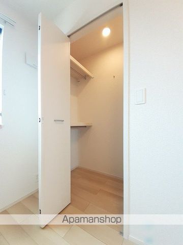 メゾン ド コルヌイエ IVの内装写真