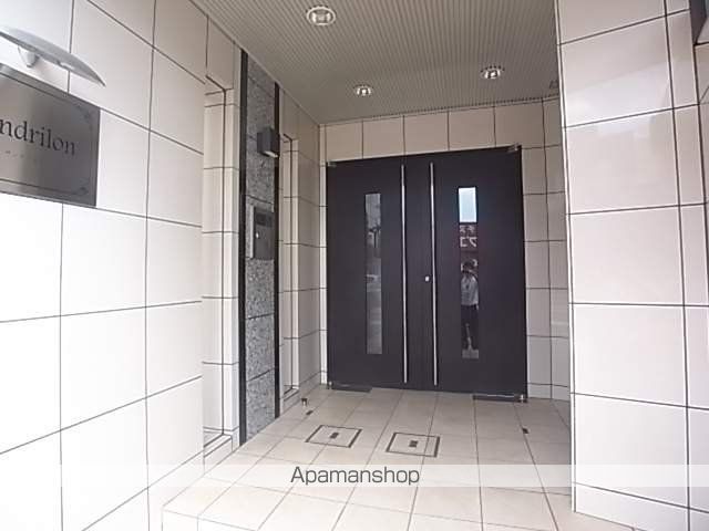 サンドリヨンの玄関写真