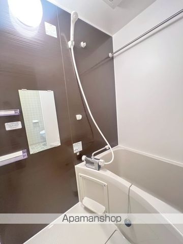 ココライフ生麦の内装写真