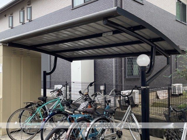 レオパレスオリーブIIIの外観写真