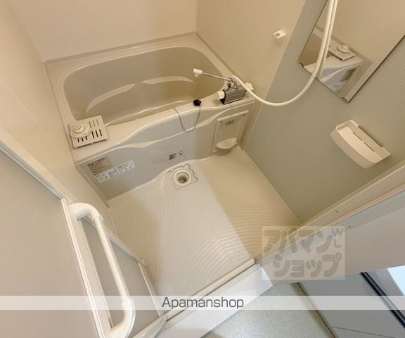 F ASECIA PHAONの内装写真