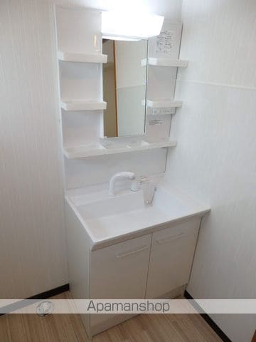 帯広市 3階建 築9年の内装写真