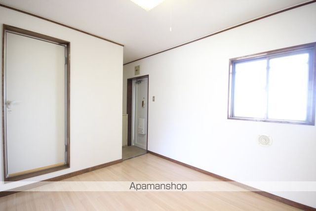 プレゼンス庚午北の内装写真