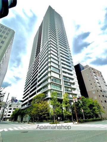 プレミストタワー靱本町の外観1