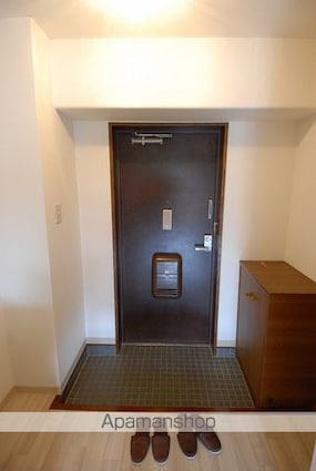 サンライフ有楽[1K/30m2]の玄関