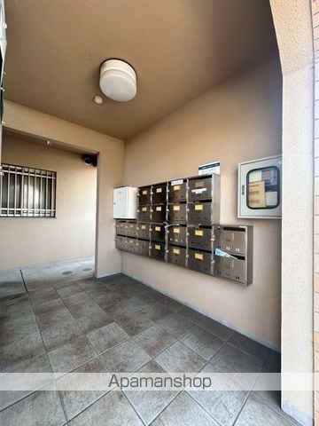 ユーミーマンションバウムI号館の玄関写真