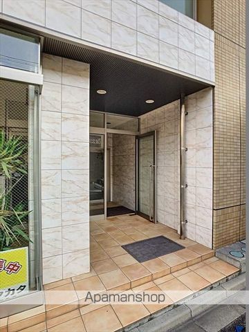 ピュア京橋の玄関写真