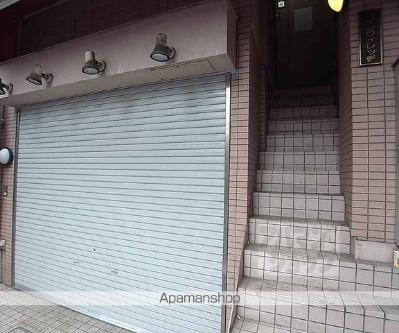パインヴィレッヂの玄関写真