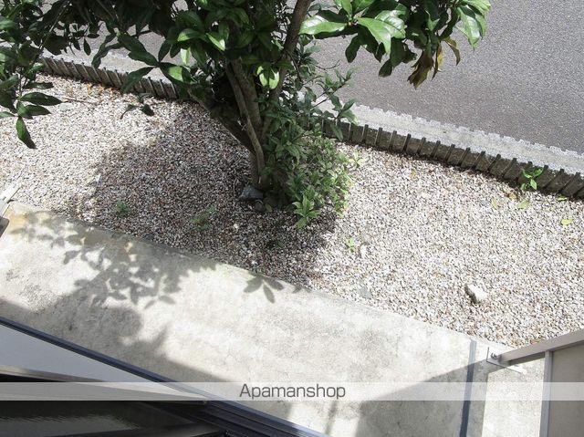 レオパレスタウンコート南矢三IIの玄関写真