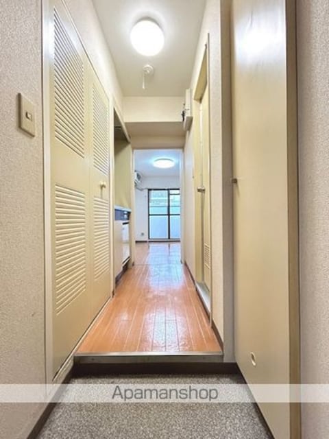 ライトハウス経堂[1R/16.43m2]の玄関
