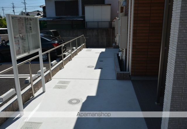 プティ・ボヌールの玄関写真