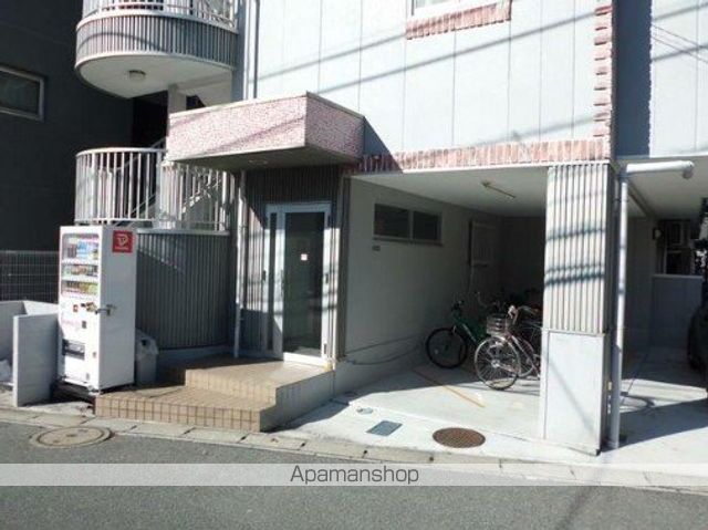 バーミリオン市川の玄関写真