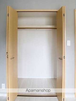 ヴィクトワール南方[1R/31.59m2]の収納