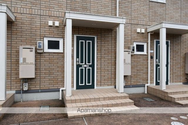 DーROOM秋吉 B棟の玄関写真