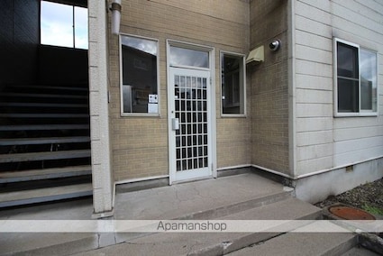 エスポワール[2K/34.78m2]のエントランス