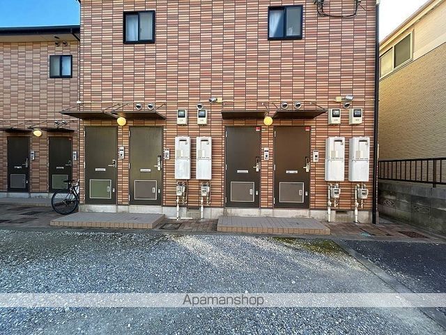 レオパレスコンフォートの玄関写真