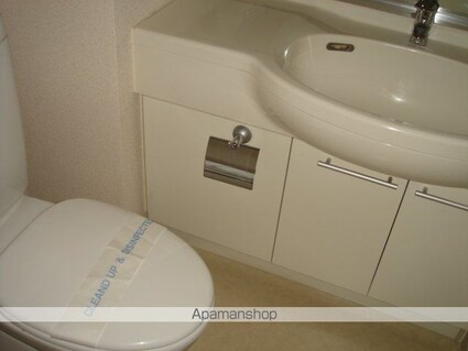 レジディア神田岩本町[1R/22.71m2]のトイレ