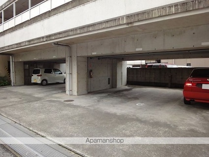 ノースリバーⅠ[1R/18.15m2]の駐車場