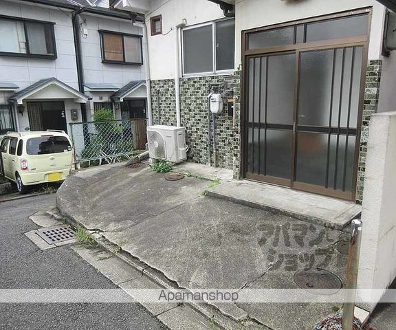 京阪電気鉄道京阪線 伏見稲荷駅 徒歩3分 2階建 築57年の外観写真