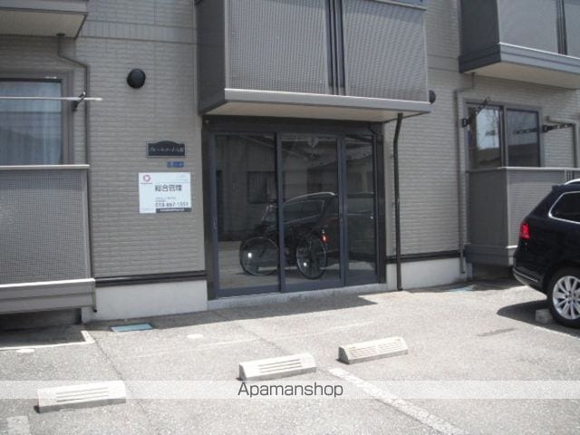 クレールコート八橋の玄関写真