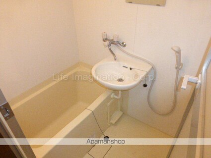 十一屋ＤＯＡ[1K/22.5m2]のバス