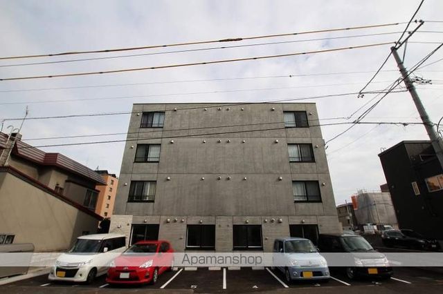 地下鉄東豊線 月寒中央駅 徒歩3分 4階建 築10年の外観写真