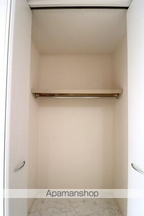 リ・ドーレ　Ａ[1R/30.85m2]の収納