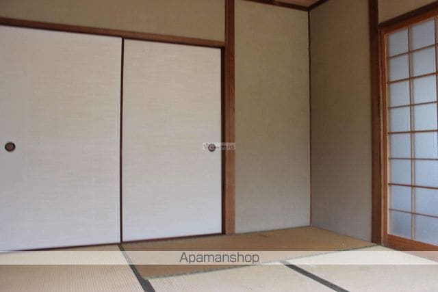 太陽樹裏井上貸家の内装写真