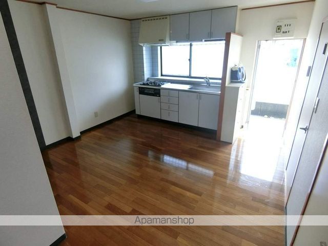 ひばりヶ丘マンションD棟の玄関写真