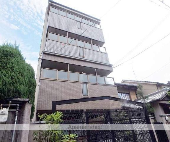清和院マンションの外観写真