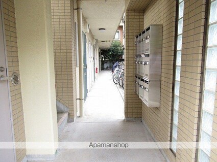 プラドールソフィア[1R/23.75m2]のロビー