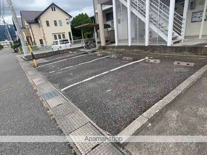 レオパレスセレッソ[1K/20.28m2]の駐車場