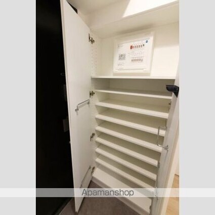 プラウドフラット墨田曳舟[1LDK/40.19m2]の玄関