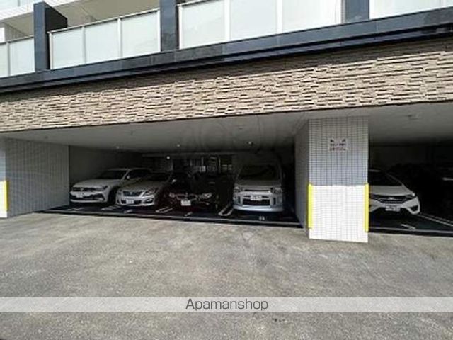 エステート・モア 平尾堀川の外観写真