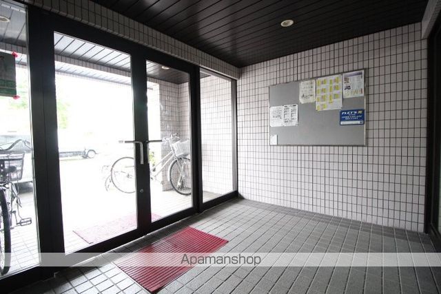 ビッグバーンズマンションN22の玄関写真
