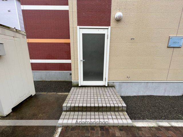 レオネクストフローラIIの玄関写真