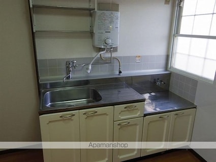 メゾン石田[2K/36.3m2]のキッチン