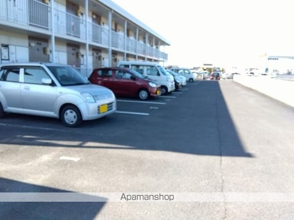 レオパレス城南[1K/22.7m2]の駐車場2