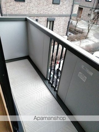 タウンハウス　セリージュ　Ａ・Ｂ・Ｃ・Ｄ[2LDK/65.6m2]のバルコニー