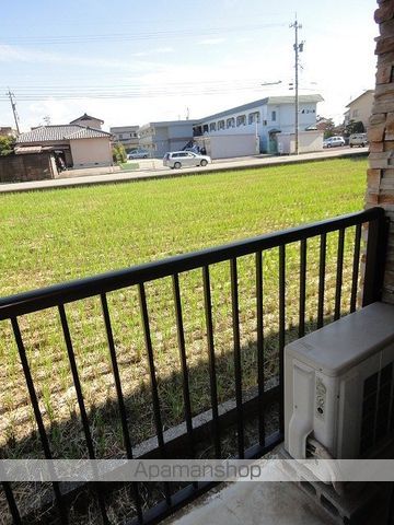 トレインの内装写真