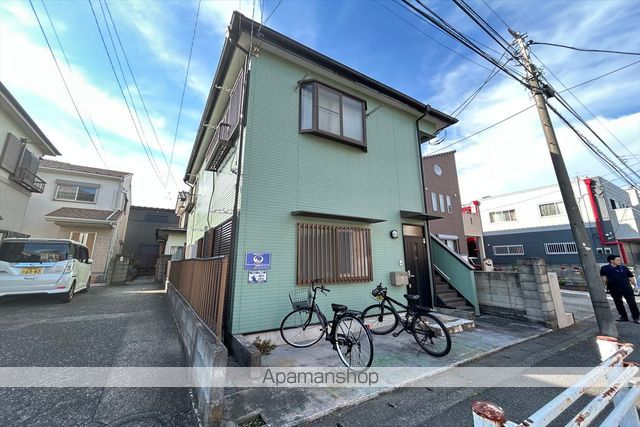 メゾンプルミエの玄関写真