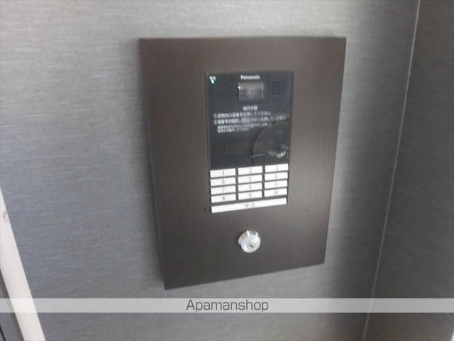 カサトレス美園の玄関写真