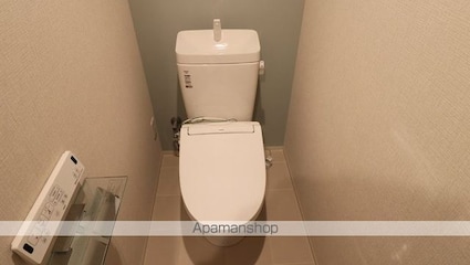 ＩＳ二十人町[2LDK/60.74m2]のトイレ