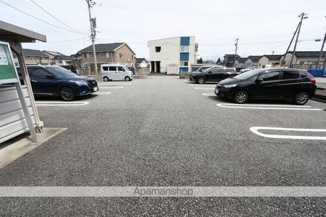 ジュネス向新庄IIAの外観写真